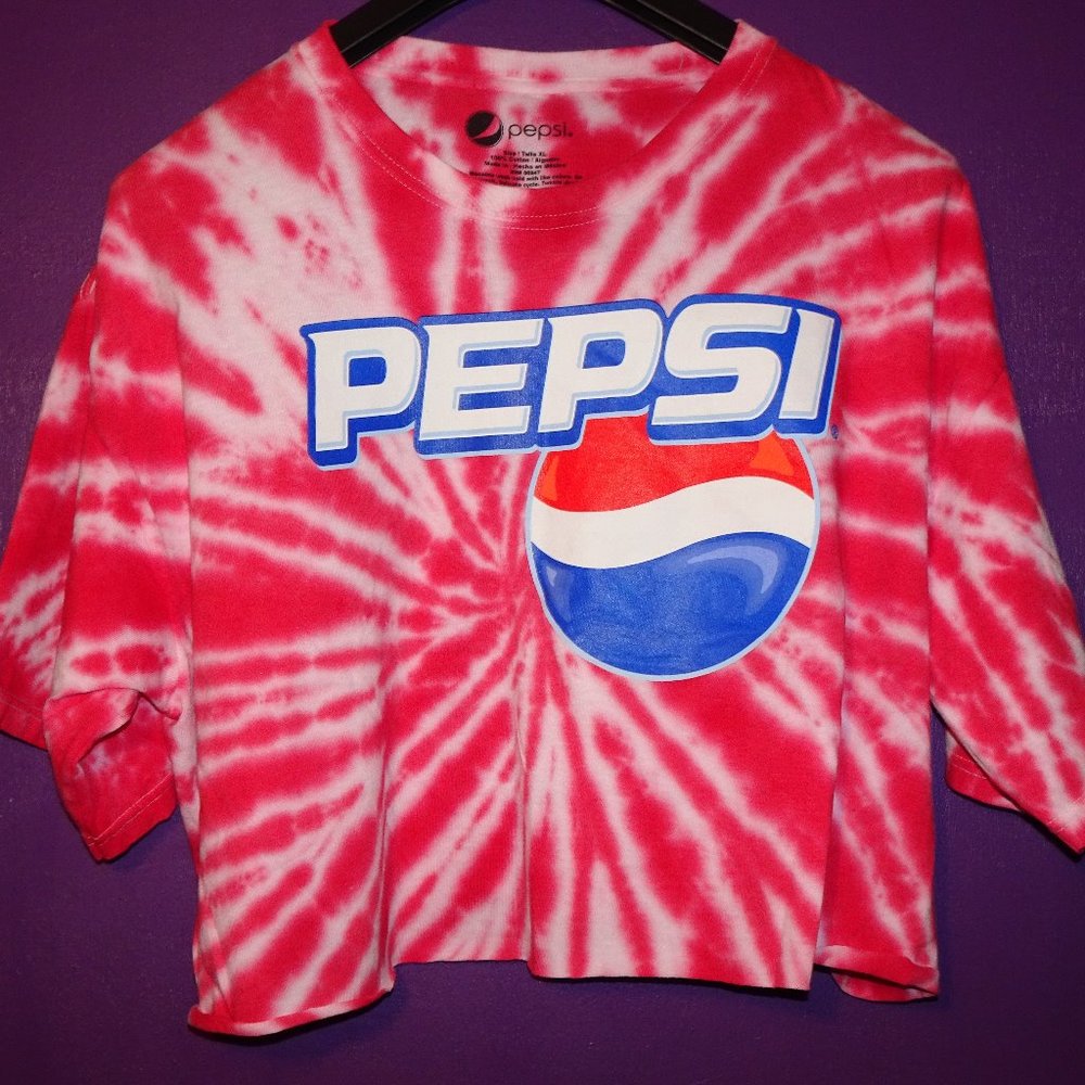 Crop Top Pepsi Graphic T-shirt